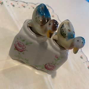 Adorable Vintage Nodder Duck Salt and Pepper Shakers